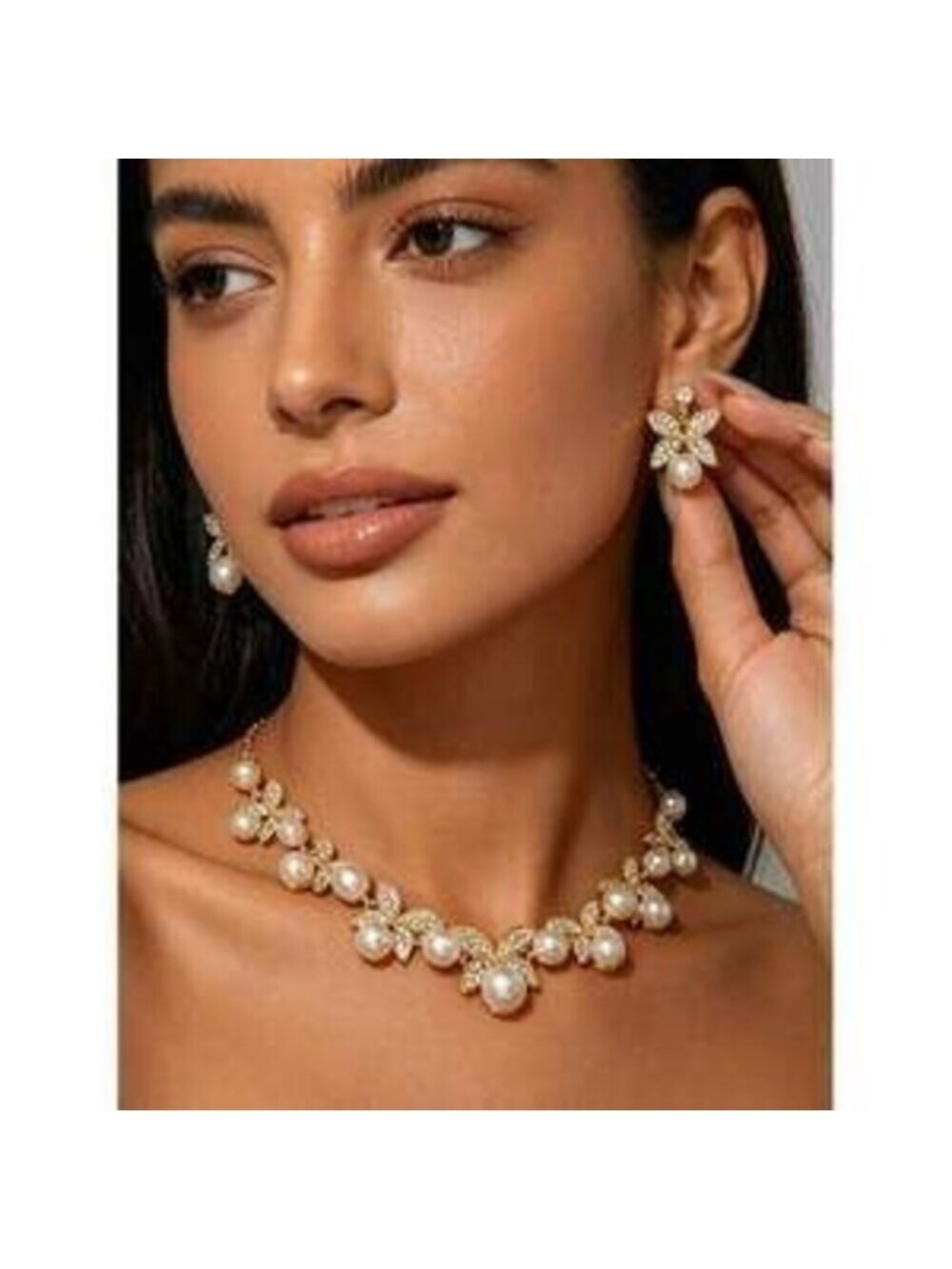 Gold Tone Butterfly Crystal Pearl Statement Necklace Drop Dainty Gift - Picture 5 of 5